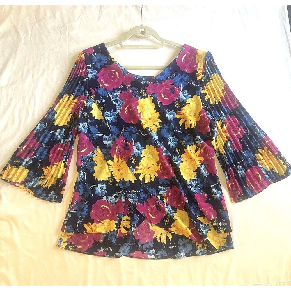 Laurie Felt Floral Blouse M Reversible Pleated Bell Sleeve Boho Cottagecore Chic - Picture 1 of 5